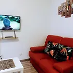 Joli Appartement T2 Tres Bien Situe, Parking Couvert